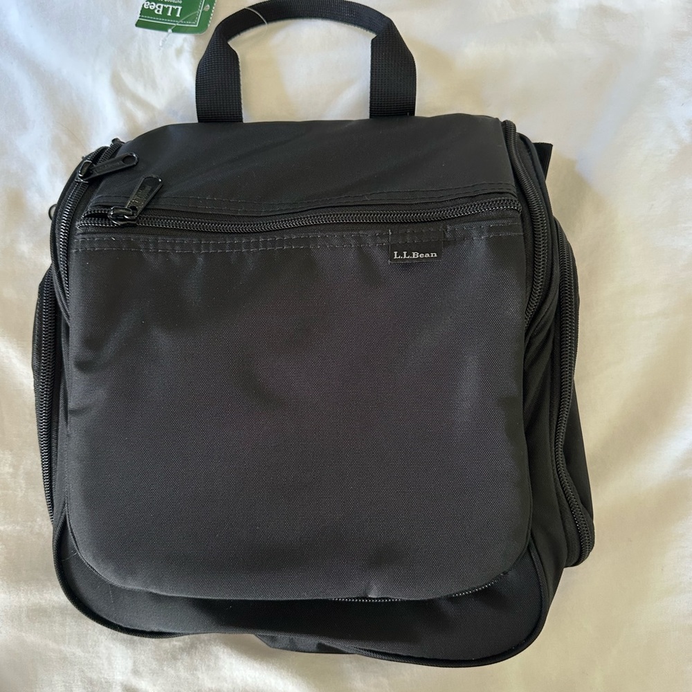 L.L. Bean Men's personal toiletry bag  in Black- medium